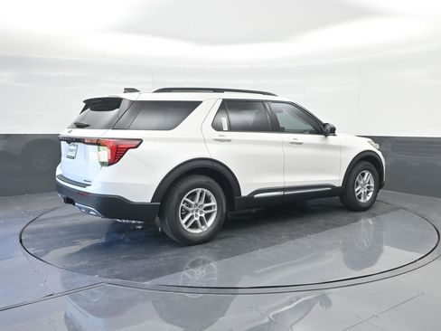 New 2025 Ford Explorer Active w/ Active Comfort Package image 15