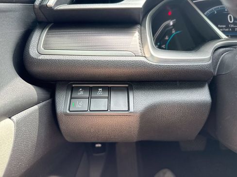 Used 2019 Honda Civic EX image 18