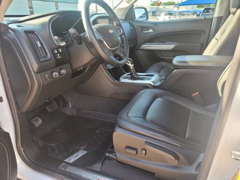 Used 2022 Chevrolet Colorado ZR2 w/ ZR2 Dusk Special Edition AWD/4WD image 2