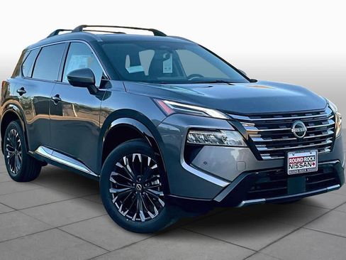 New 2026 Nissan Rogue Platinum image 2