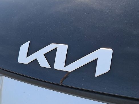 Certified 2023 Kia Sportage LX image 30