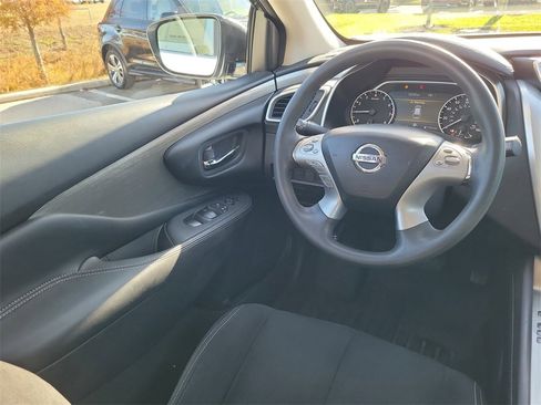 Used 2016 Nissan Murano S image 17