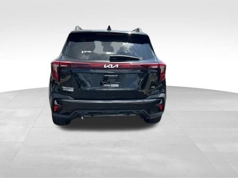 Certified 2024 Kia Seltos X-Line AWD/4WD image 7
