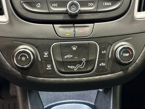 Used 2024 Chevrolet Malibu LS image 12