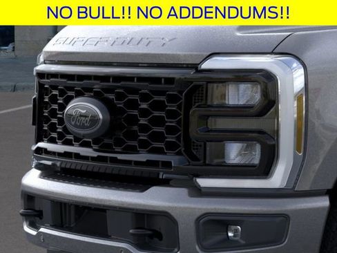 New 2026 Ford F250 Lariat w/ Black Appearance Package image 18