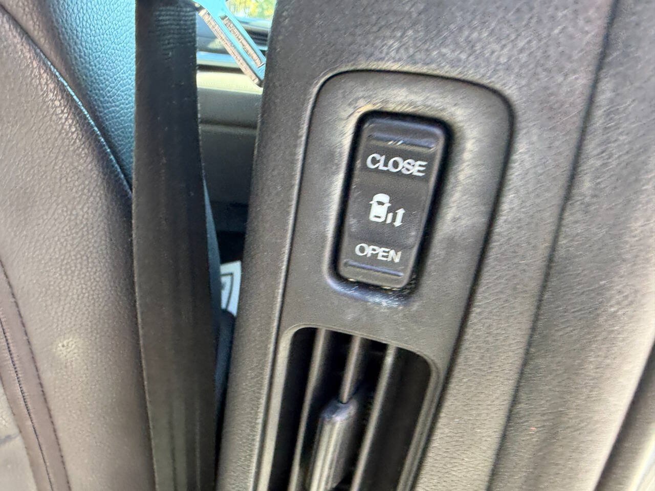 Used 2018 Honda Odyssey EX-L image 36