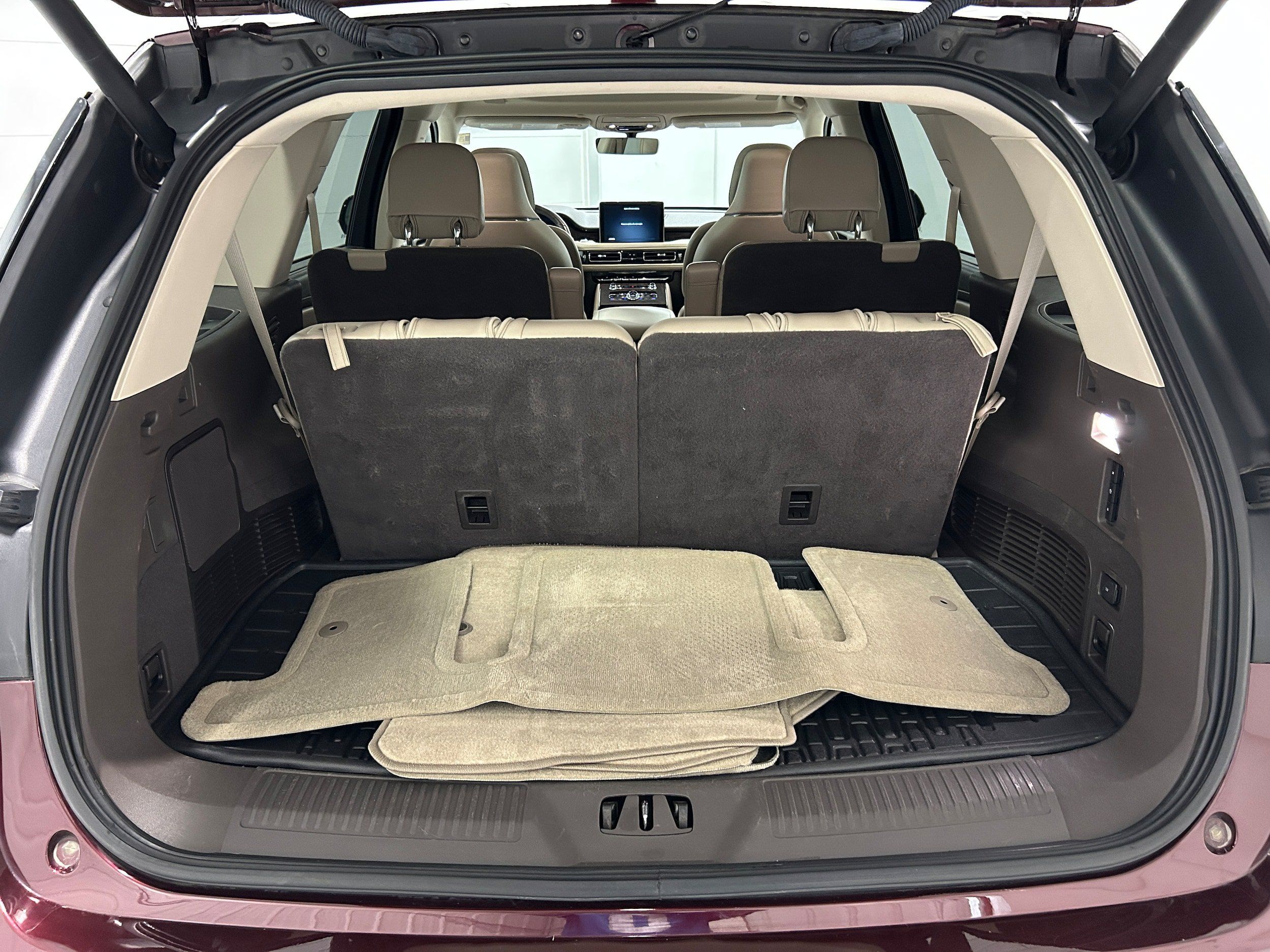 Used 2020 Lincoln Aviator Reserve w/ Equipment Group 202A AWD/4WD image 35