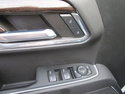 Used 2024 GMC Sierra 1500 SLE w/ X31 Off-Road Package image 35