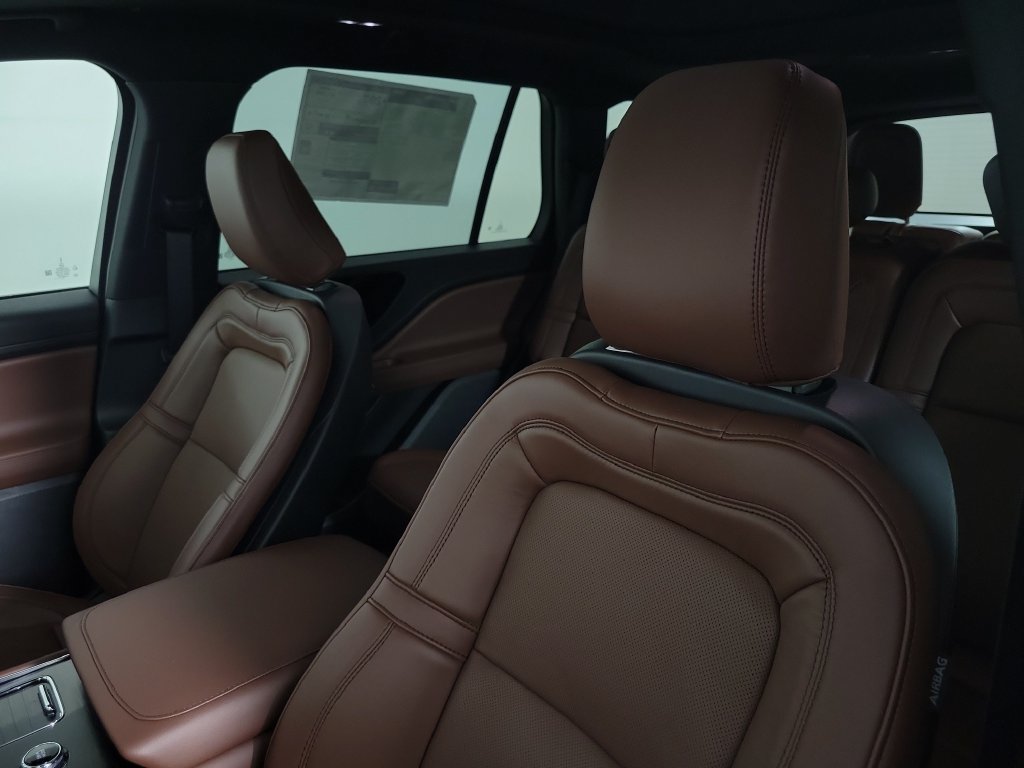 New 2027 Lincoln Aviator Reserve RWD image 18