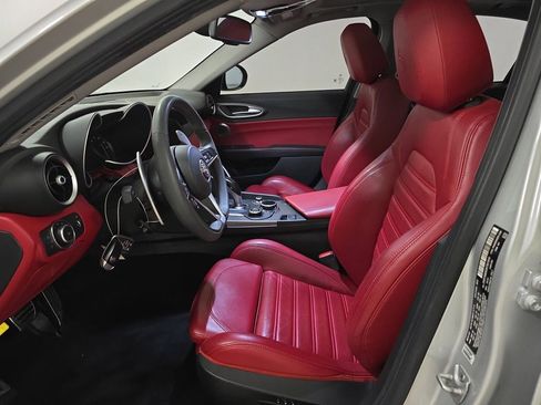 Used 2019 Alfa Romeo Giulia Ti Sport w/ Quick Order Package 22U Sport image 6
