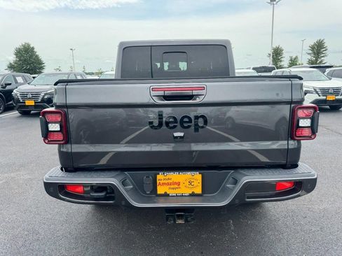 Used 2021 Jeep Gladiator Overland AWD/4WD image 4