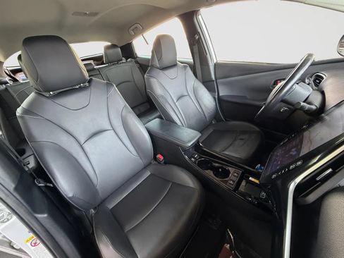 Used 2022 Toyota Prius Prime XLE FWD image 19
