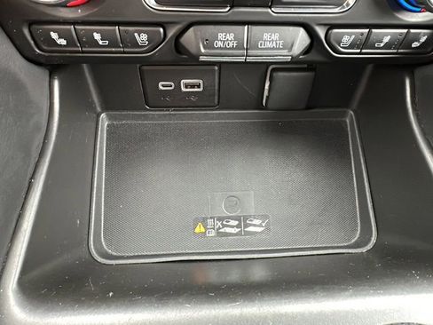 Used 2023 Chevrolet Tahoe Premier AWD/4WD image 27