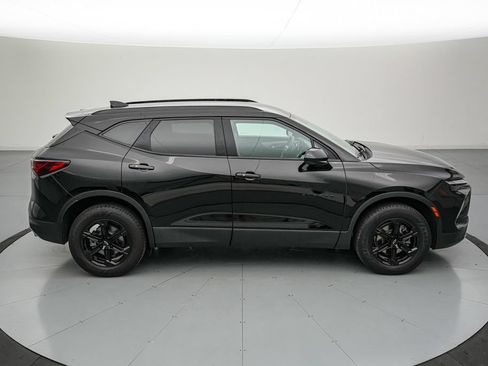 Used 2023 Chevrolet Blazer LT w/ Convenience Package FWD image 3