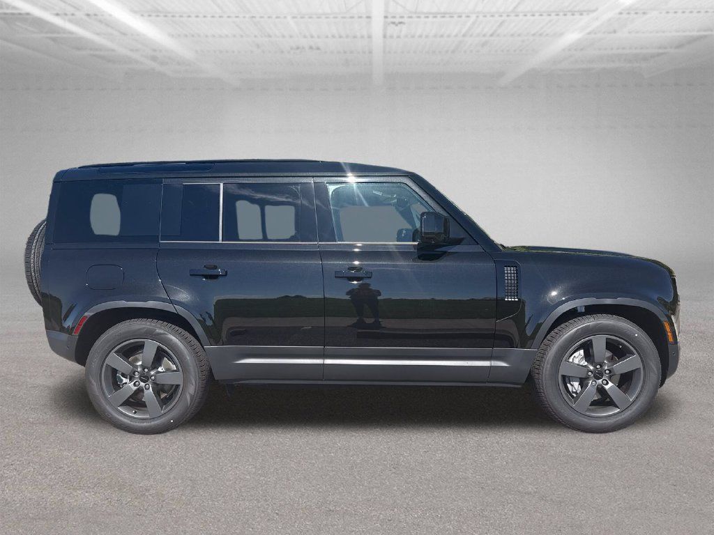 New 2026 Land Rover Defender 110 S AWD/4WD image 6