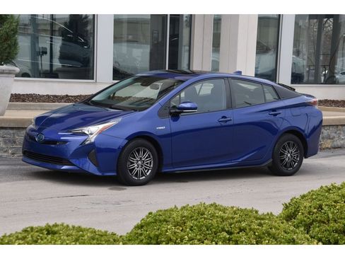 Used 2016 Toyota Prius Four w/ Advanced Technology Package image 8