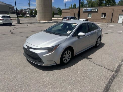 Used 2022 Toyota Corolla LE FWD image 6