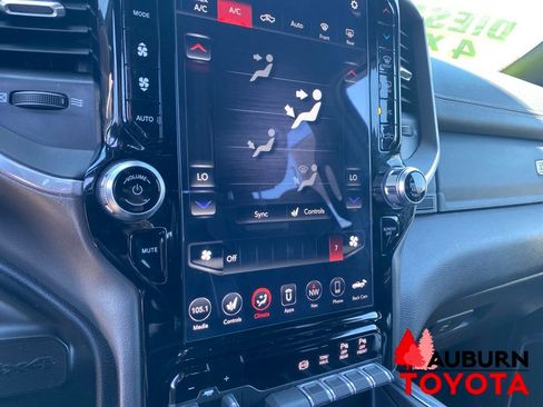 Used 2020 RAM 2500 Laramie w/ Night Edition AWD/4WD image 43