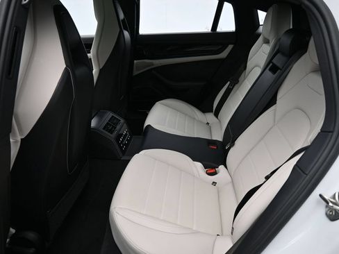 Certified 2025 Porsche Panamera 4S AWD/4WD image 7