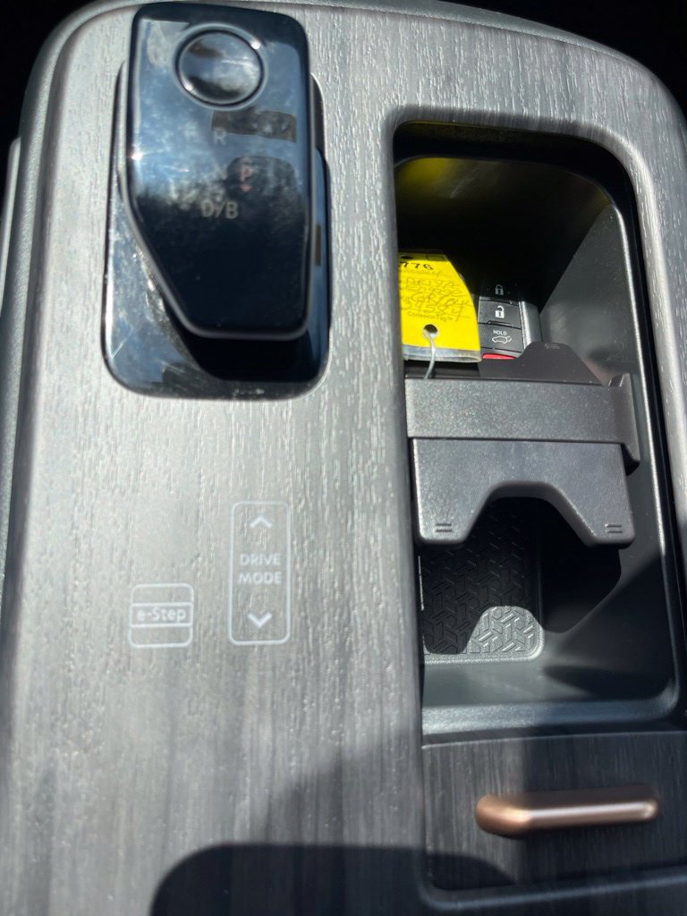 Certified 2024 Nissan Ariya FWD image 19