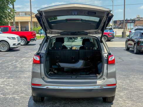 Used 2018 Chevrolet Equinox LT w/ Sun & Infotainment Package FWD image 33