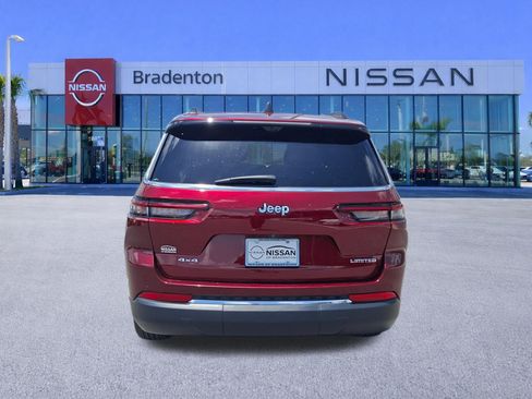 Used 2023 Jeep Grand Cherokee L Limited w/ Luxury Tech Group II AWD/4WD image 6