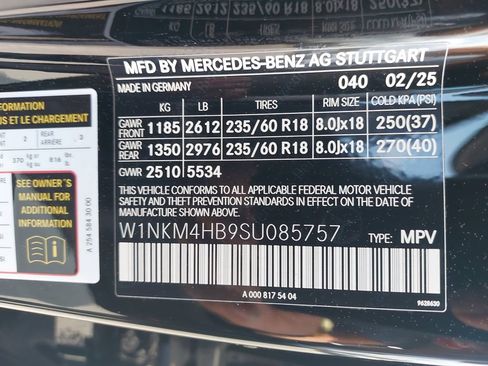 Certified 2025 Mercedes-Benz GLC 300 4MATIC image 40