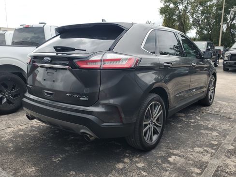 Used 2019 Ford Edge Titanium image 5