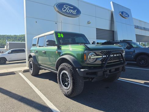 Used 2024 Ford Bronco Badlands AWD/4WD image 1