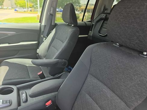 Used 2023 Honda Ridgeline Sport image 7