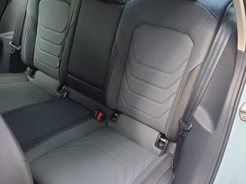 Used 2025 Volkswagen Jetta SEL FWD image 30