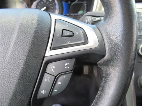 Used 2017 Ford Fusion SE w/ Equipment Group 601A FWD image 21