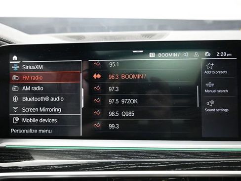 Used 2022 BMW X7 xDrive40i w/ M Sport Package AWD/4WD image 25