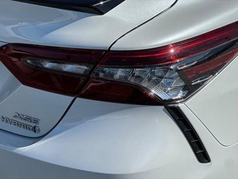 Used 2022 Toyota Camry XSE image 25