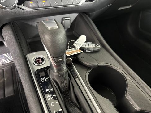 Used 2025 Nissan Altima 2.5 SV FWD image 20