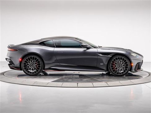Used 2023 Aston Martin DBS Coupe image 15
