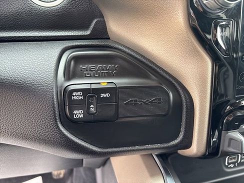 Used 2022 RAM 2500 Laramie AWD/4WD image 9