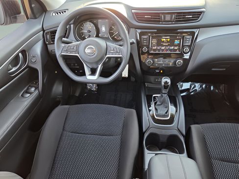 Certified 2021 Nissan Rogue Sport S image 8