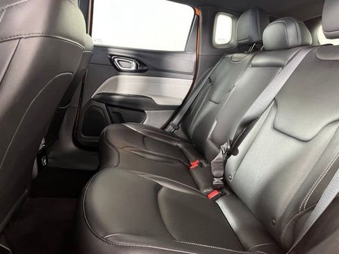 Used 2026 Jeep Compass Limited image 38