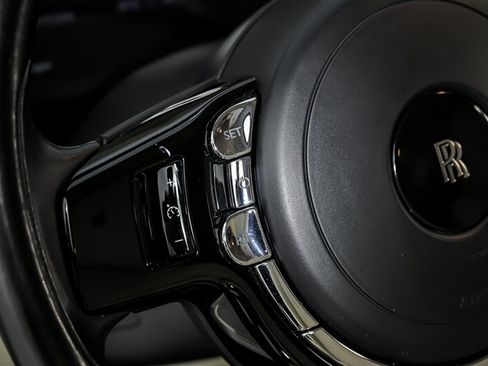 Used 2015 Rolls-Royce Wraith RWD image 22