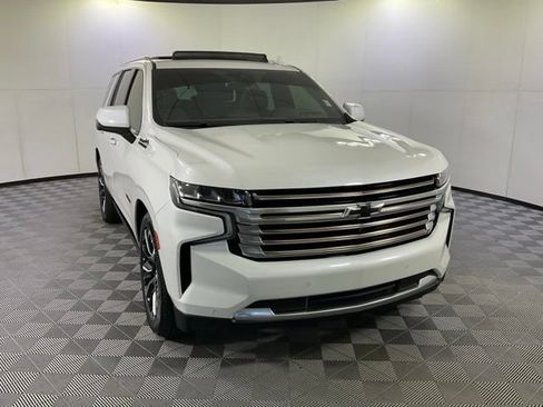 Used 2023 Chevrolet Tahoe High Country AWD/4WD image 3