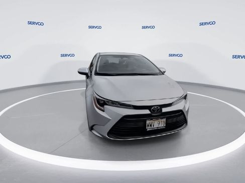 Used 2023 Toyota Corolla LE image 3