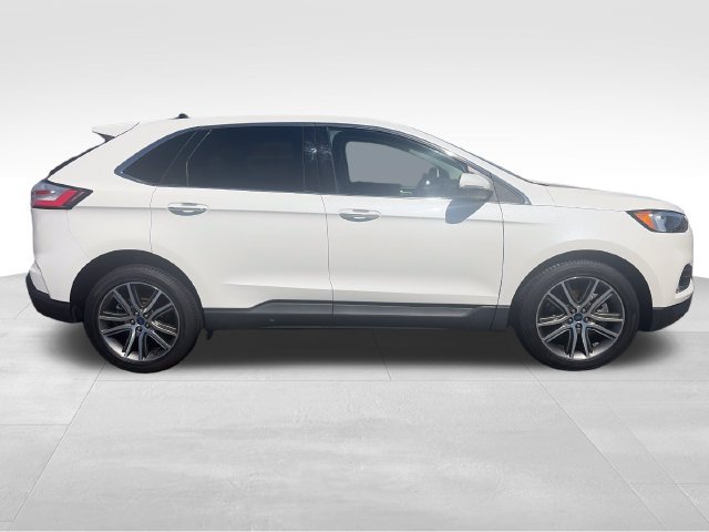 Used 2022 Ford Edge Titanium AWD/4WD image 9