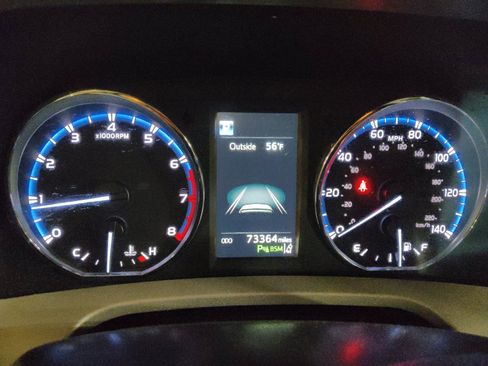 Used 2018 Toyota RAV4 Platinum image 23