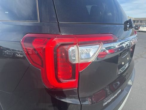 Used 2023 GMC Acadia SLT image 25