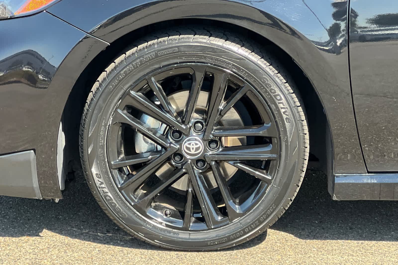 Certified 2025 Toyota Camry SE FWD image 30