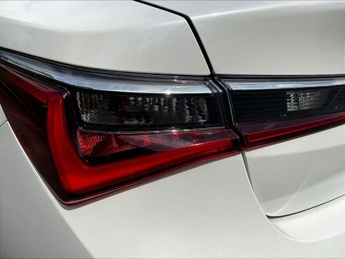 Used 2020 Acura ILX FWD image 22