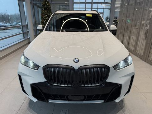 New 2026 BMW X5 xDrive40i w/ M Sport Package image 2