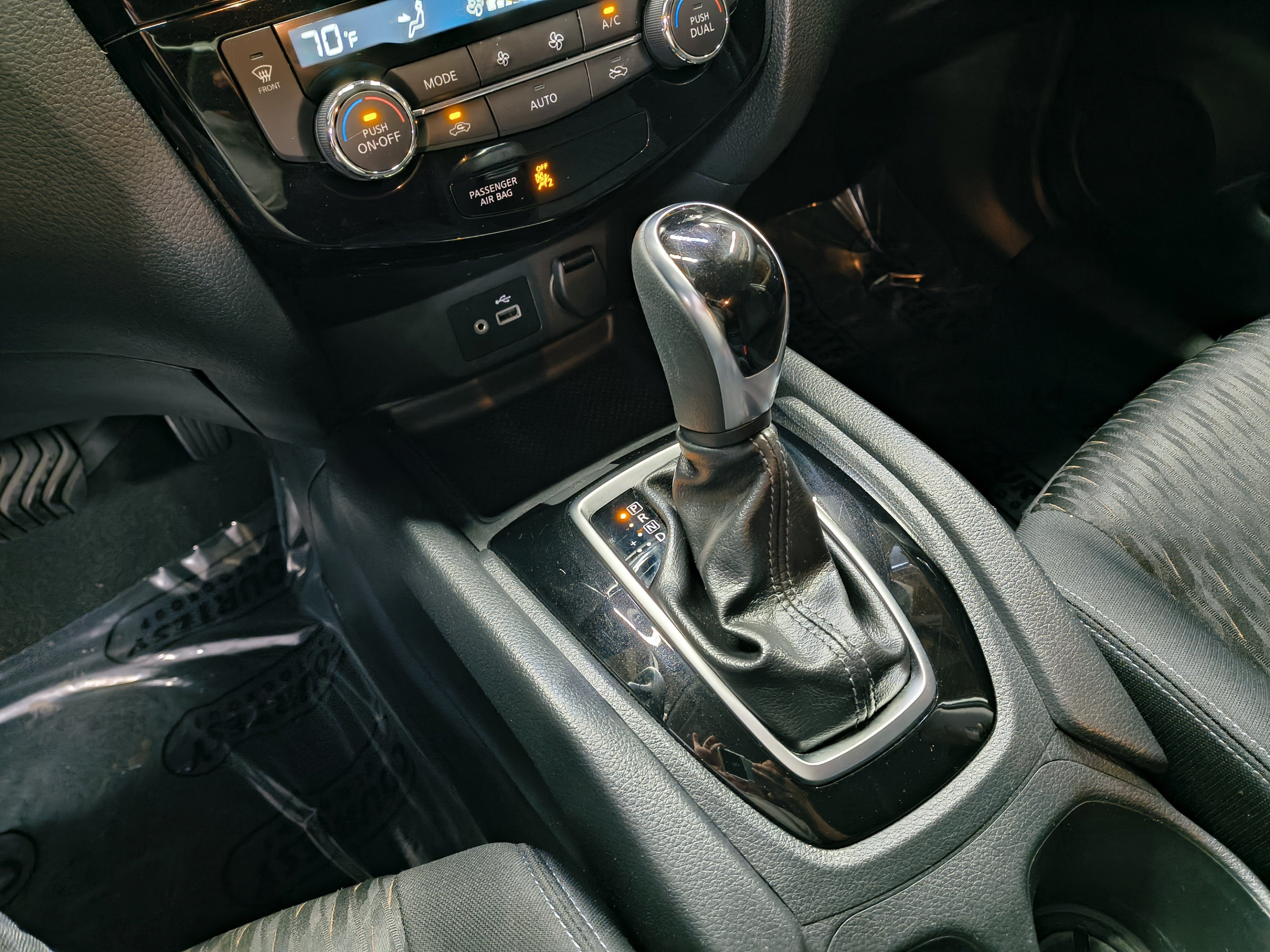 Certified 2020 Nissan Rogue SV FWD image 24