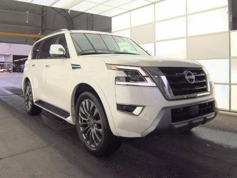 Used 2024 Nissan Armada Platinum w/ Captain's Chairs Package image 3